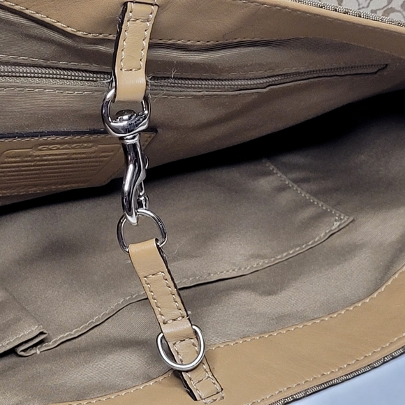 Coach Signature C's Camel Suede Jacquard Lg Tote M0778-F11666 - Picture 14 of 14